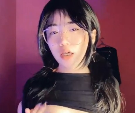 Iseng Keliling Di Apk Live Nemu Amoy Medan Cantik Berkacamata
